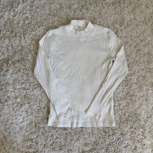 Uniqlo Women’s Large Slim-Fit Ribbed Turtleneck – Cream/White